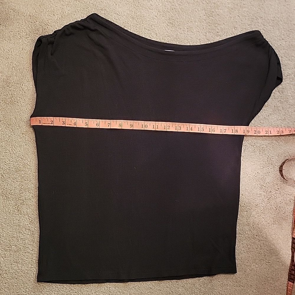 Threads 4 Thought black off the shoulder top. Sz med - Picture 3 of 7